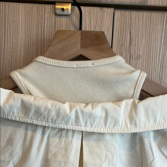 Monrow Cream Ribbed Top - Picture 6 of 7